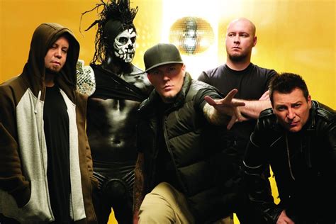 Limp Bizkit .